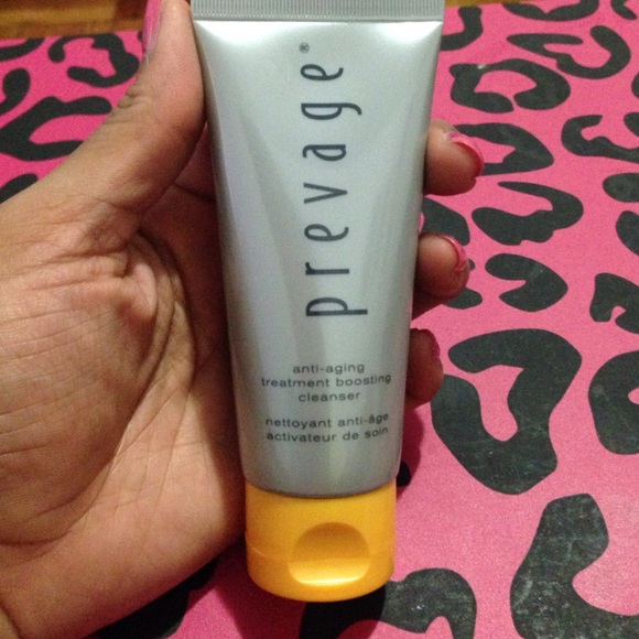 Prevage anti aging treatment boosting cleanser