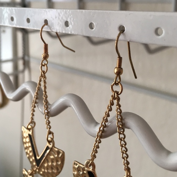 🌟HP🌟 Statement long gold earrings - Picture 4 of 4