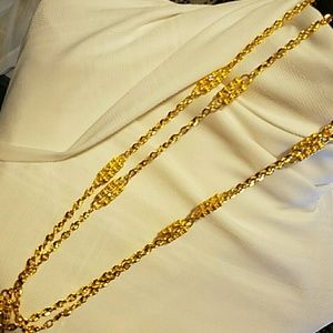 GOLD TONE JACQUELINE KENNEDY PAPERCLIP NECKLACE