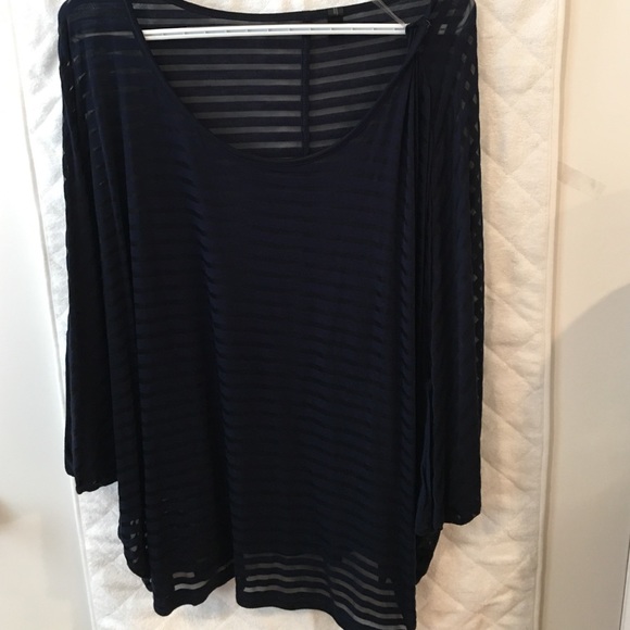 Lane Bryant Tops - 🌺🌺EUC Lane Bryant top🌺🌺