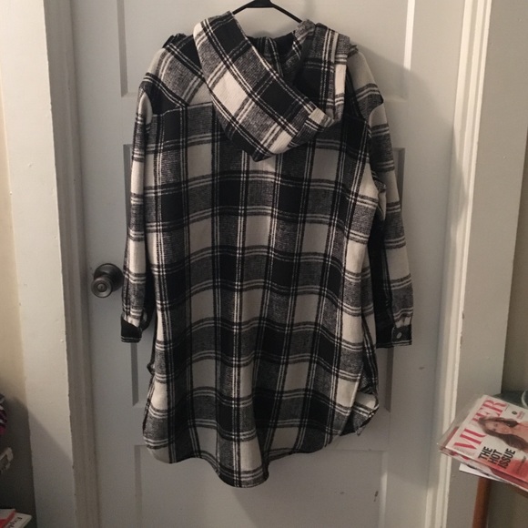 Coat - Picture 2 of 3