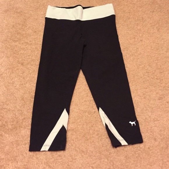 Victoria's Secret pink Capri leggings