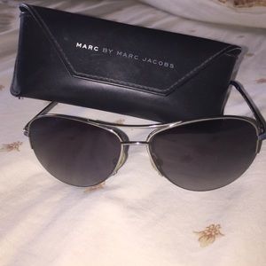 Marc Jacobs aviator sunglasses black