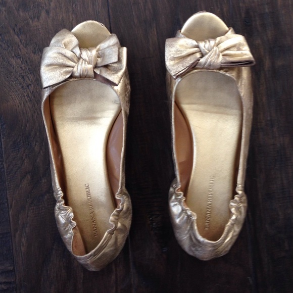 Banana Republic distressed gold bow flats