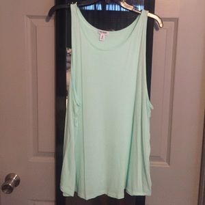 OLD NAVY tank.