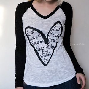 Reflex baseball tee with heart design