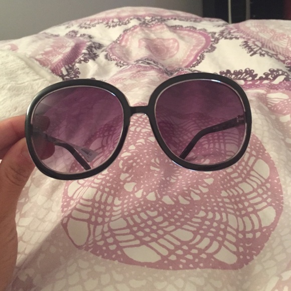 Vera Bradley sunglasses