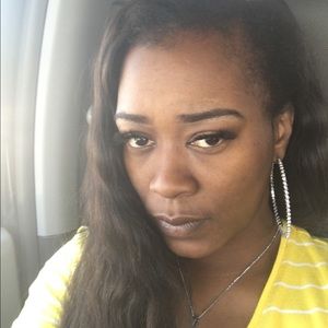 Meet your Posher, Anitra