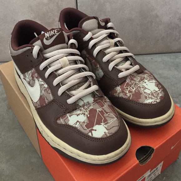 Nike Dunk Low - Big Kids sz 6