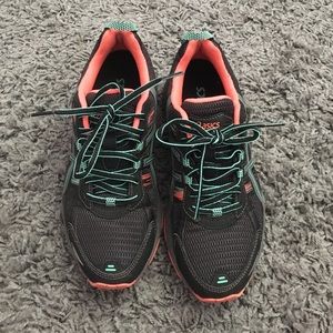 ASICS Gel Venture 5, size 7