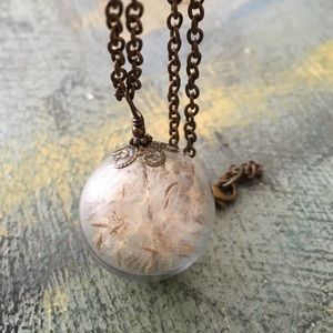 Unique and vintage-looking necklace
