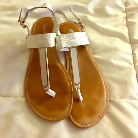 ❗️FINAL SALE ❗️White sandals