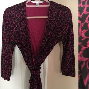 DVF wrap top in black and pink.