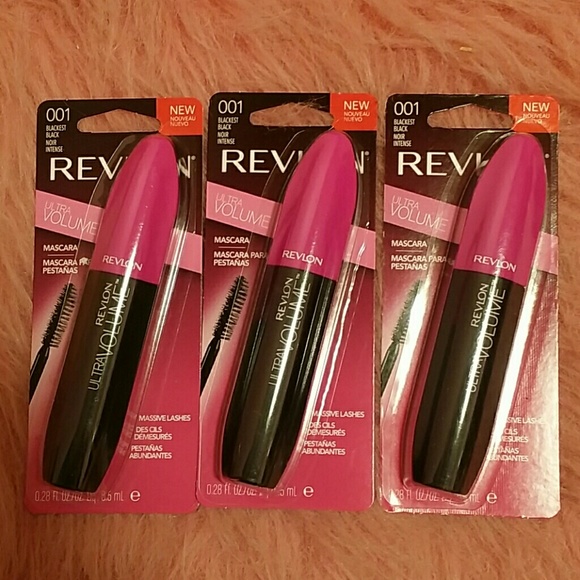 #001 Revlon mascara bundle