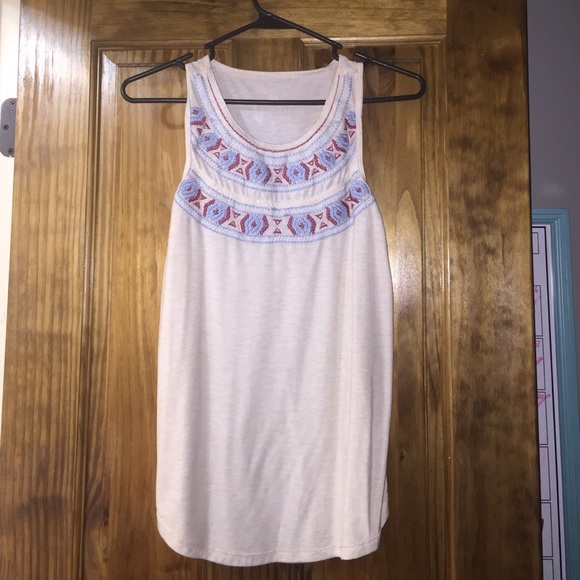 Loose fitting dress shirt