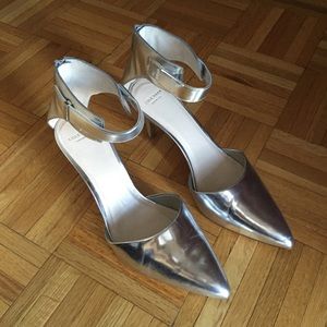 Cole Haan closed toed strappy sandals