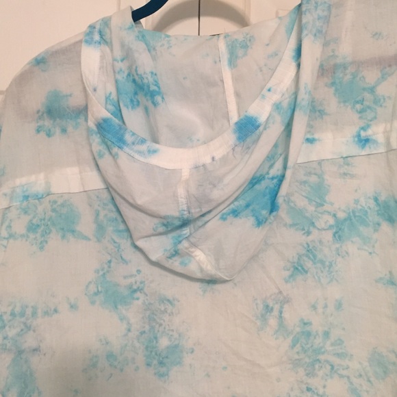 Crop top - Picture 2 of 2