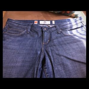 Juicy Couture Jean Capris