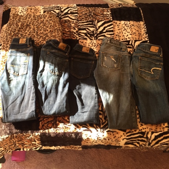 5 pair of jeans 4 AE 1 Guess