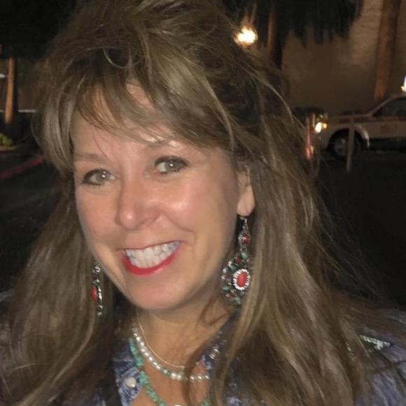 Meet your Posher, Jackie