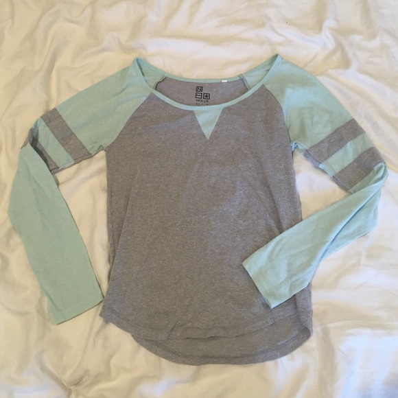 Long sleeve baseball tee