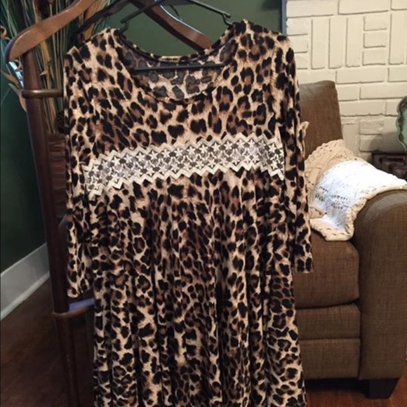 2 beautiful tops 3x. Brand new.