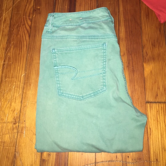 High Waisted American Eagle Skinny Jeans