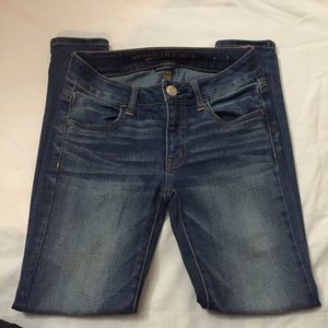 Medium wash jeggings