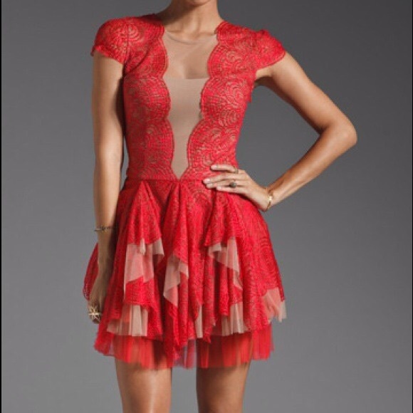 BCBG "Rochelle" Dress❤Perfect for Valentine's Day❤