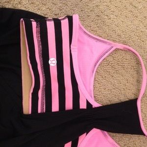 Lululemon no limits tank