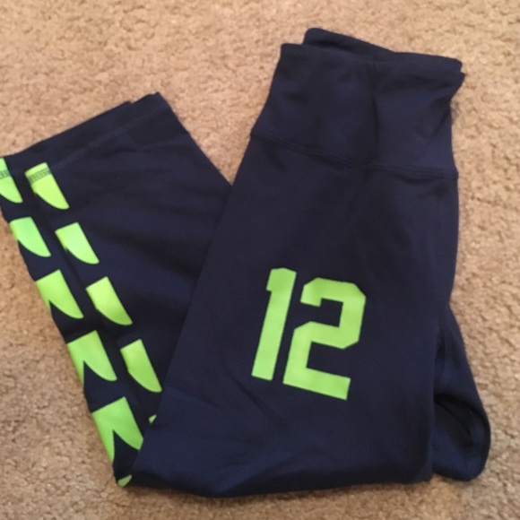 Crop Seahawks leggings