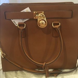 Michael kors pocketbook NWT