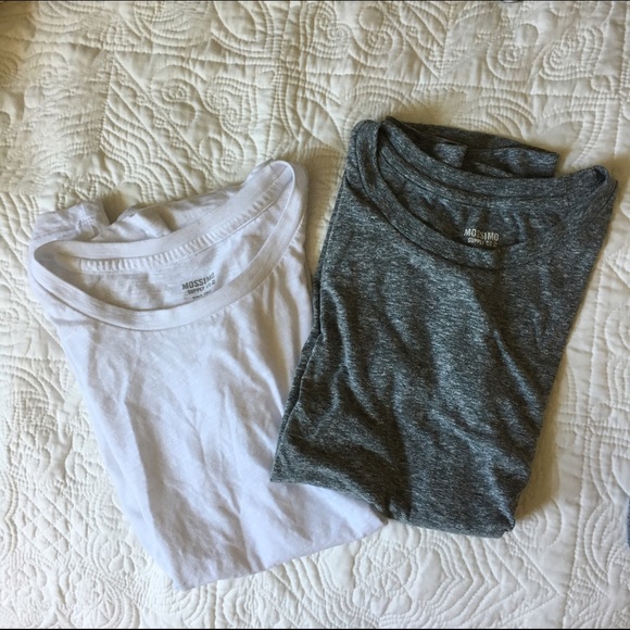 💥Bundle of two Mossimo tees