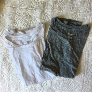 💥Bundle of two Mossimo tees