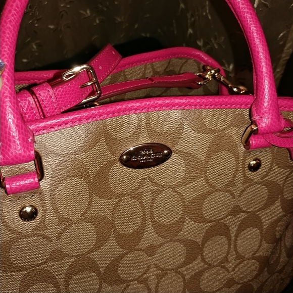 Coach Bag - Picture 4 of 8