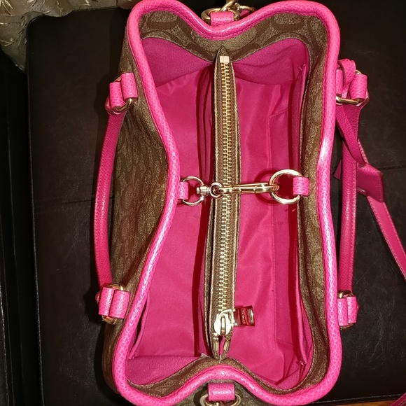 Coach Bag - Picture 6 of 8