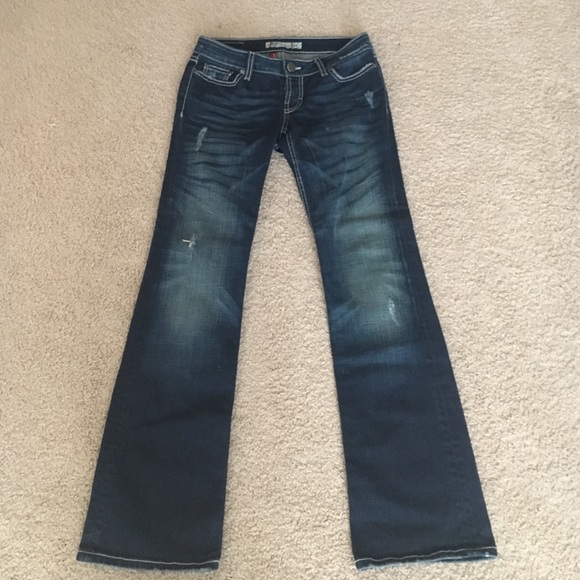 Buckle jeans