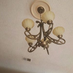 Meet your Posher, Hala