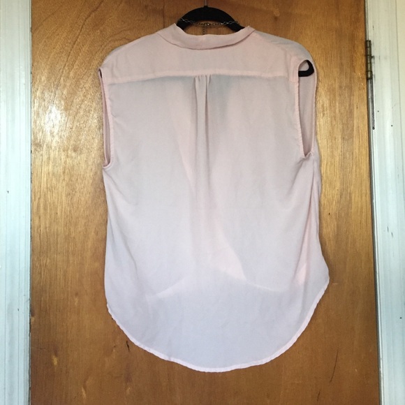 Sleeveless blouse - Picture 2 of 3