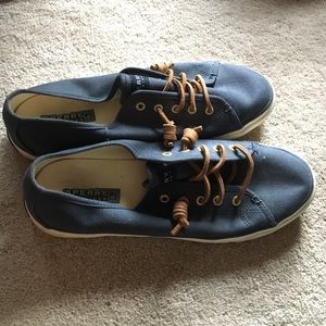 Sorry Top-Sider! Size 9 PERFECT condition