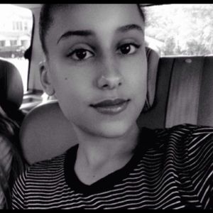 Meet your Posher, Sienna