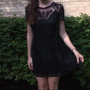 Size 2 Kimchi Blue Embroidered Black Dress