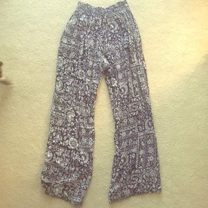 SOLD ‼️ Floral print palazzo pants