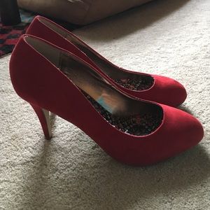 Madden Girl Red Heels! PERFECT condition! SIZE 9