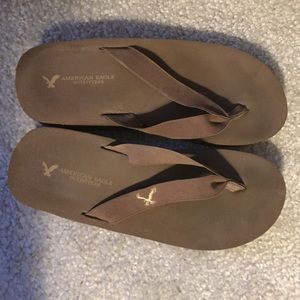 American Eagle Flip Flops