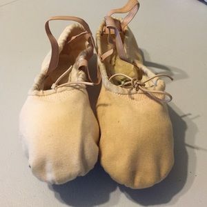 Ballet shoes. Size 9.