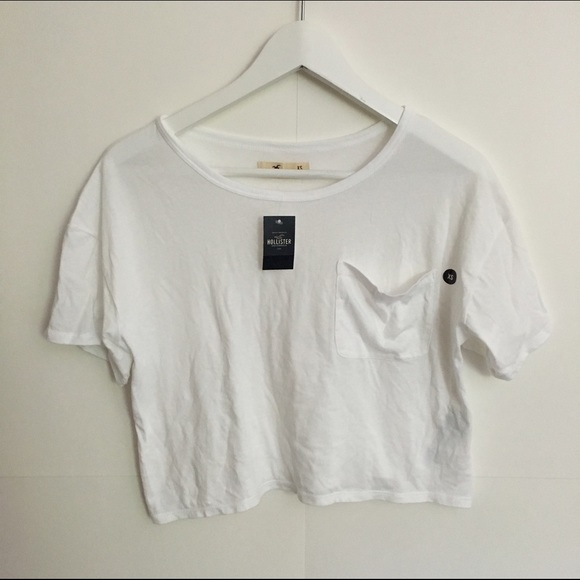 💥NWT Hollister white crop top