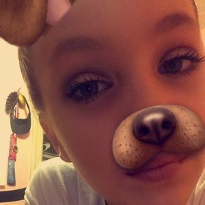 Meet your Posher, Brooke