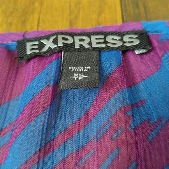Express dress - Picture 4 of 4