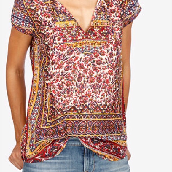 Lucky Brand Tops - Lucky Brand V-neck Top🍀